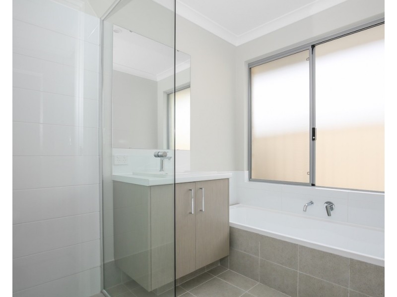 32 Navigator Loop, Erskine WA 6210