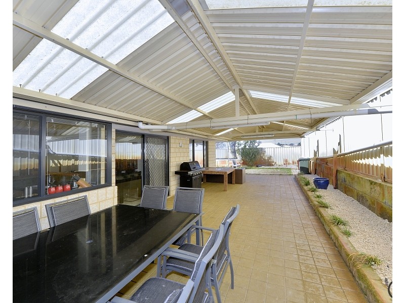20 Cranbrook Crescent, Dawesville WA 6211