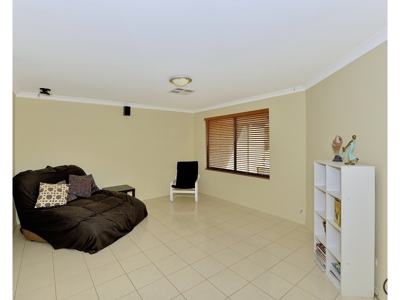 20 Cranbrook Crescent, Dawesville WA 6211