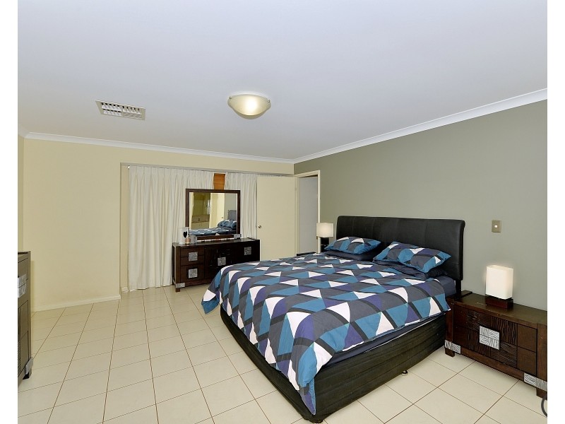 20 Cranbrook Crescent, Dawesville WA 6211