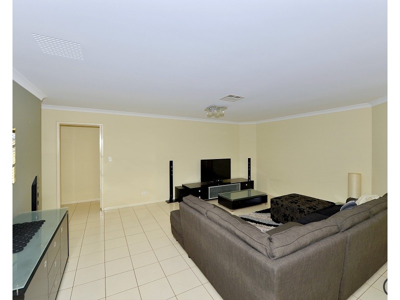 20 Cranbrook Crescent, Dawesville WA 6211