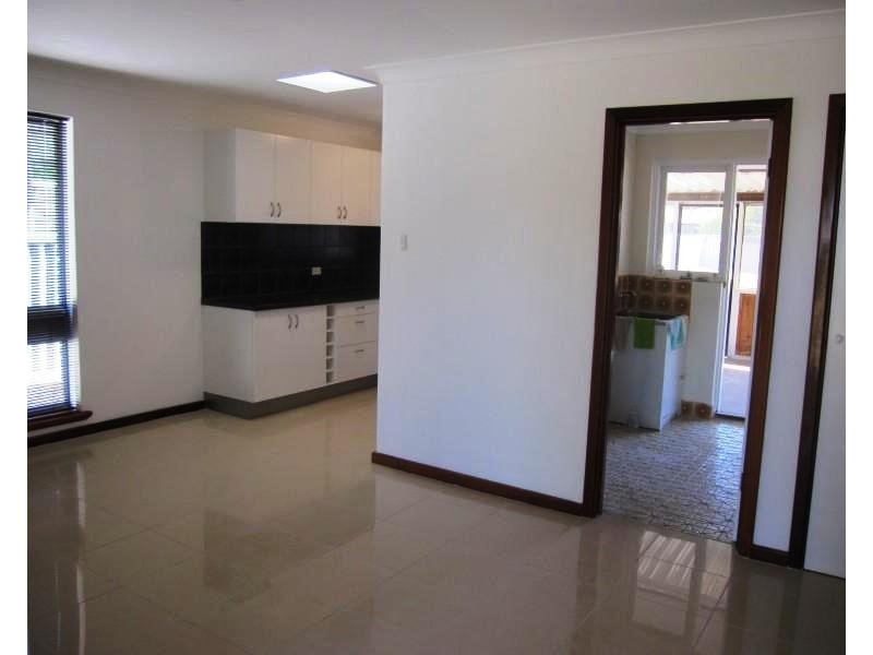 38 Goomarl Street, Dudley Park WA 6210