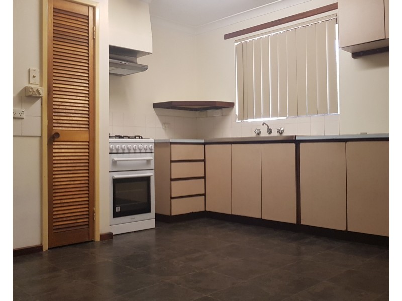 2 Josbury Close, Coodanup WA 6210