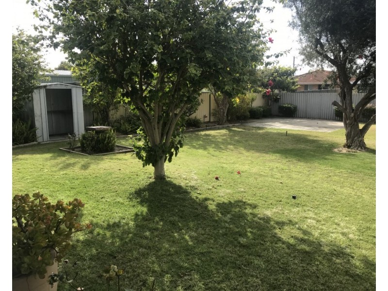 57 Noreena Avenue, Golden Bay WA 6174