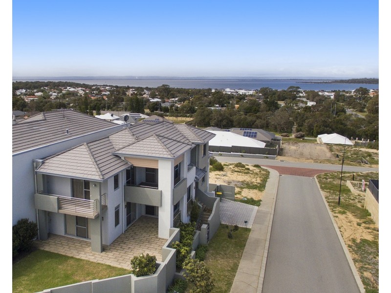 18 Caspian Drive, Wannanup WA 6210