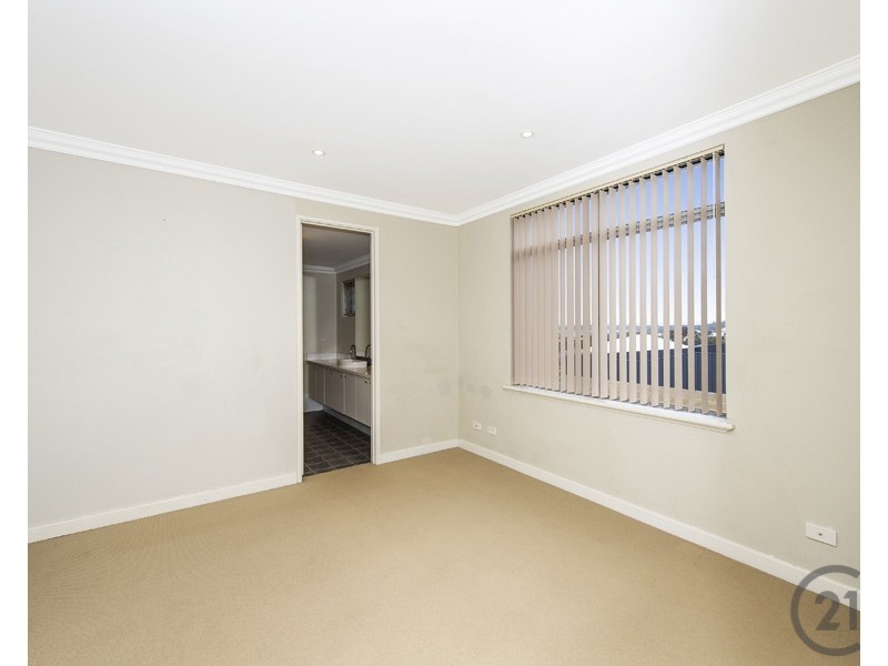 18 Caspian Drive, Wannanup WA 6210