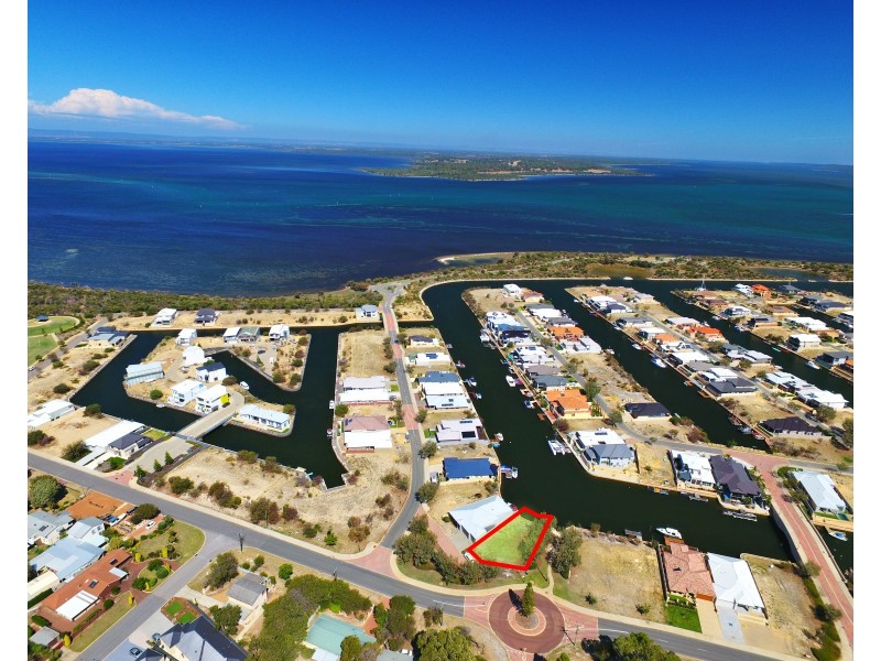 79 Queen Parade, Wannanup WA 6210