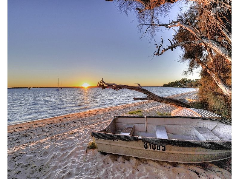 8 Tambellup Drive, Dawesville WA 6211