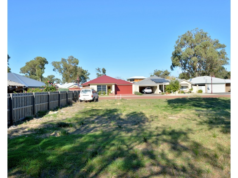 8 Garden Road, Dawesville WA 6211