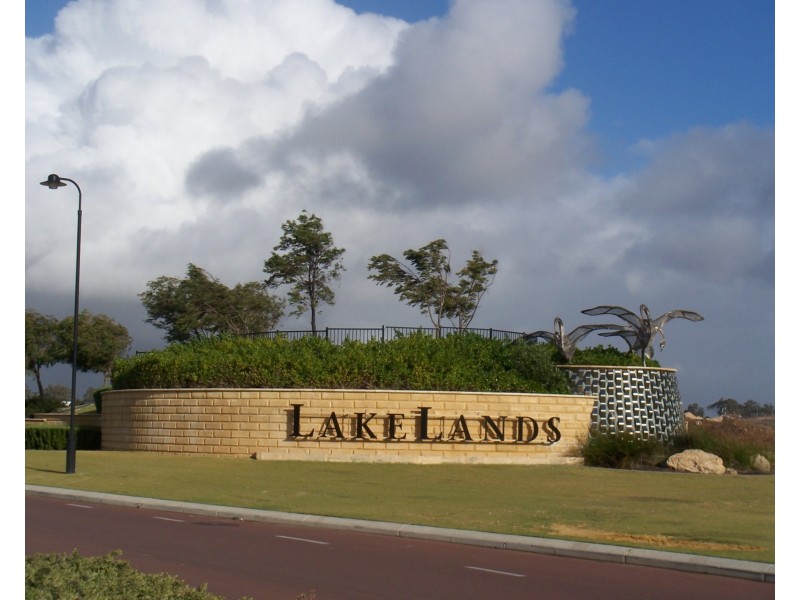 7 Albina Chase, Lakelands WA 6180