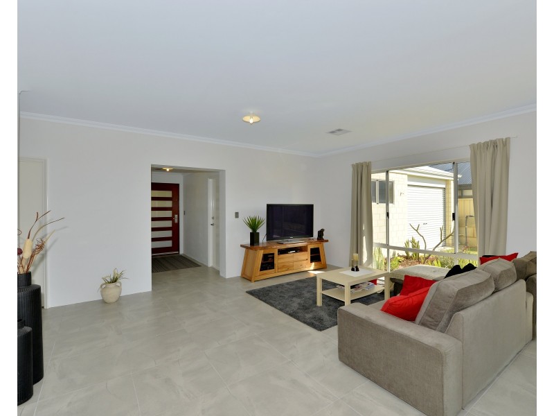 8 Norseman Way, Dawesville WA 6211