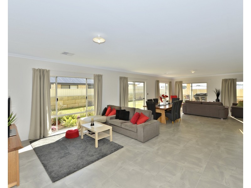 8 Norseman Way, Dawesville WA 6211