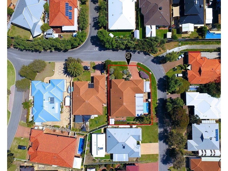 11 Paradise Circuit, Halls Head WA 6210