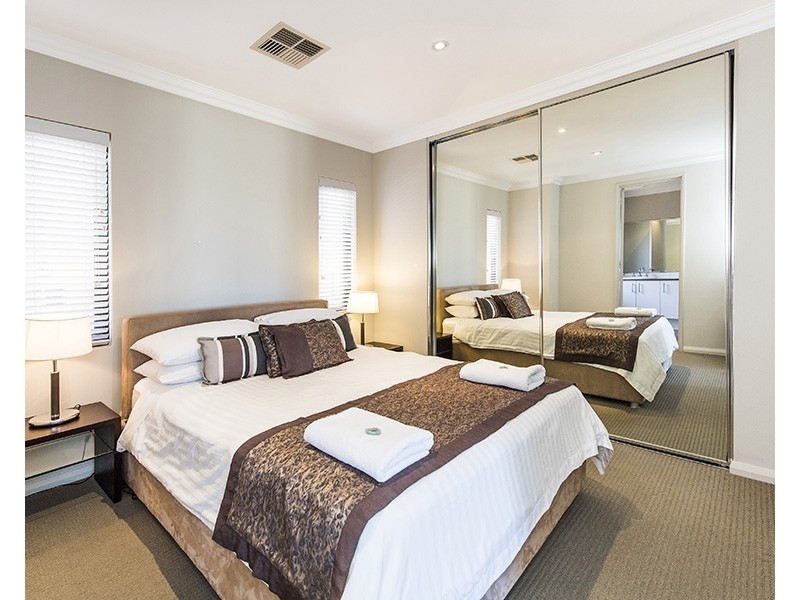 19 / 2 The Pass, Dawesville WA 6211