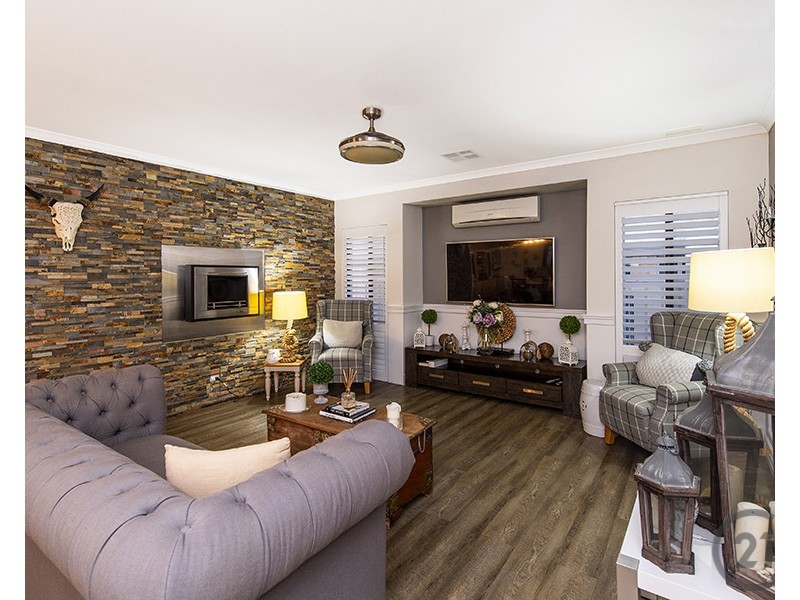 17 Australis Circle, Wannanup WA 6210
