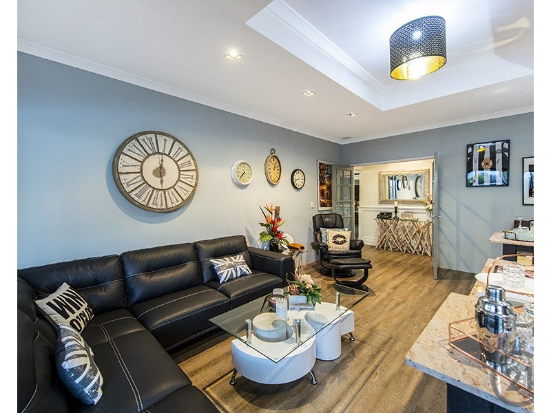 17 Australis Circle, Wannanup WA 6210