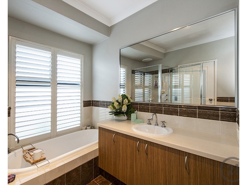 17 Australis Circle, Wannanup WA 6210
