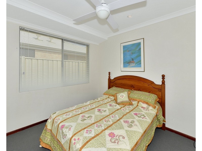 148 Badgerup Avenue, Lakelands WA 6180