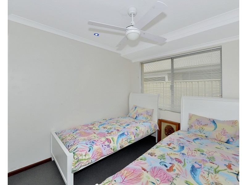 148 Badgerup Avenue, Lakelands WA 6180