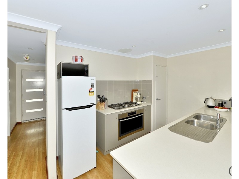 148 Badgerup Avenue, Lakelands WA 6180