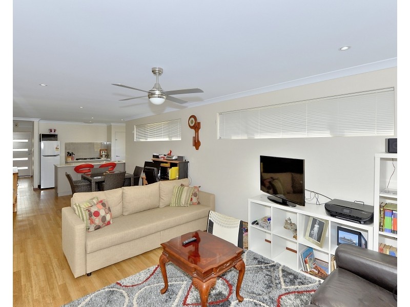 148 Badgerup Avenue, Lakelands WA 6180