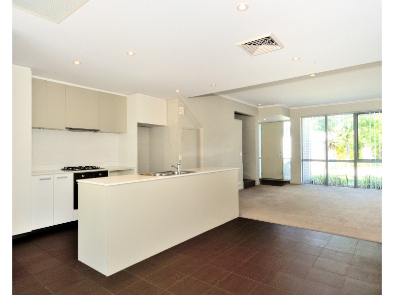 39 Middleton Loop, Meadow Springs WA 6210