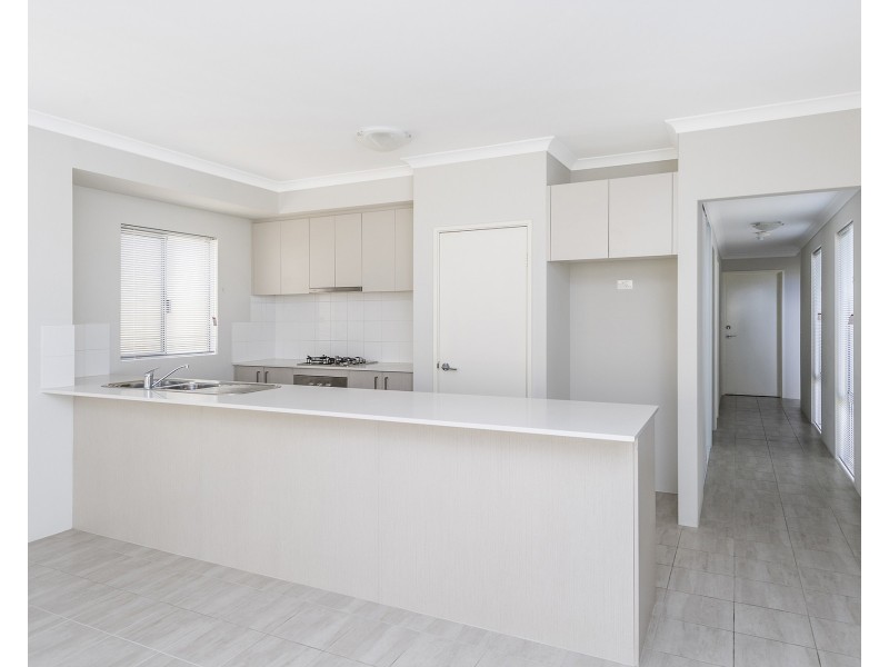 24 Quendamia Lane, Mandurah WA 6210