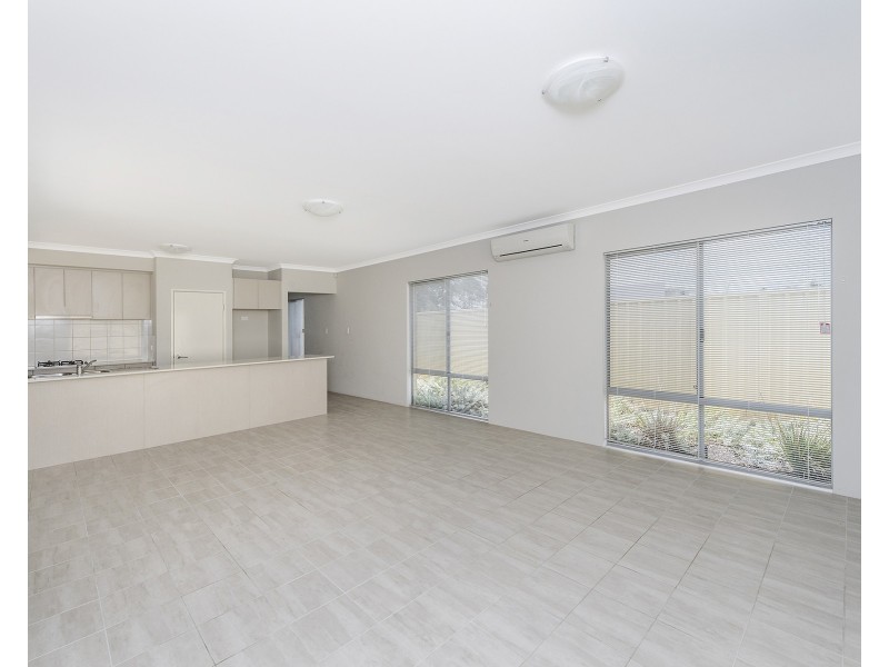 24 Quendamia Lane, Mandurah WA 6210