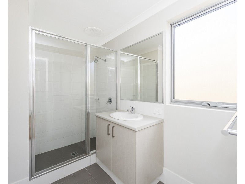 24 Quendamia Lane, Mandurah WA 6210