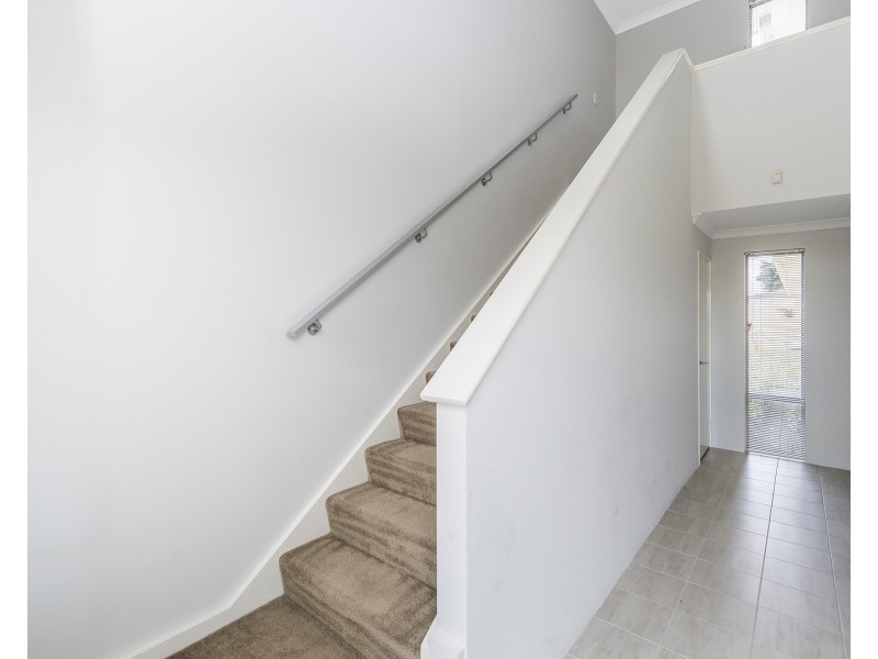 24 Quendamia Lane, Mandurah WA 6210