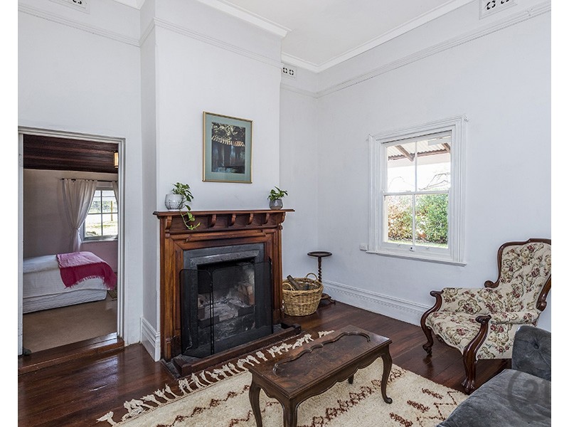 305 Paterson Road, Pinjarra WA 6208