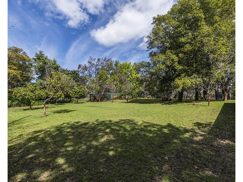 305 Paterson Road, Pinjarra WA 6208