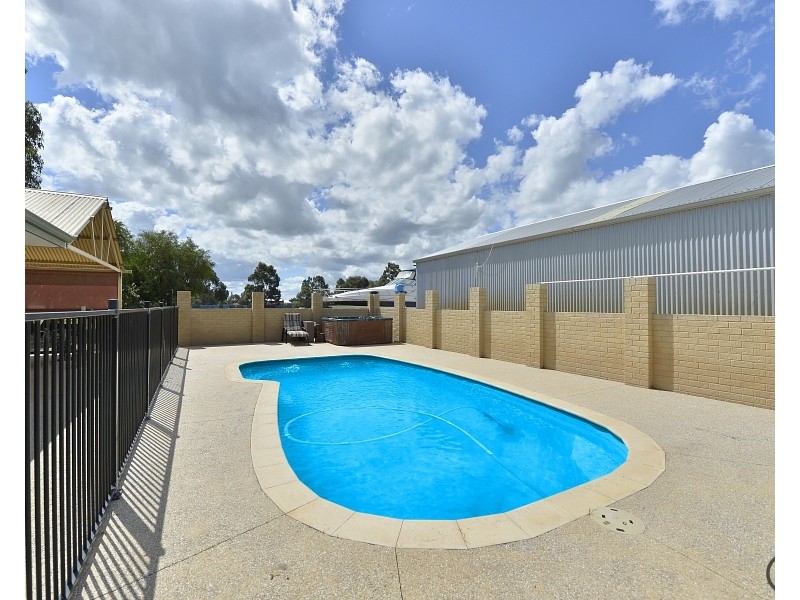 30 Paperbark Place, West Pinjarra WA 6208