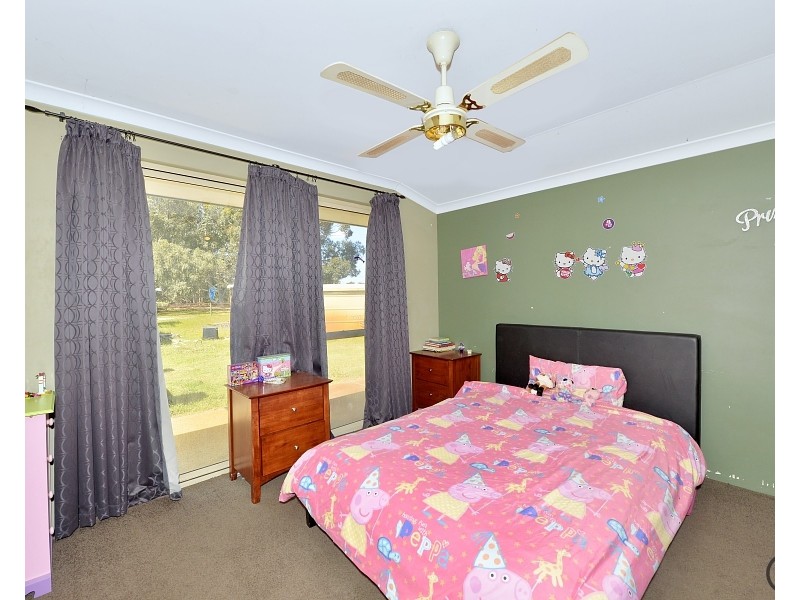 30 Paperbark Place, West Pinjarra WA 6208