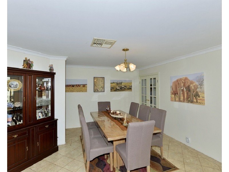 17 Prestwick Green, Meadow Springs WA 6210