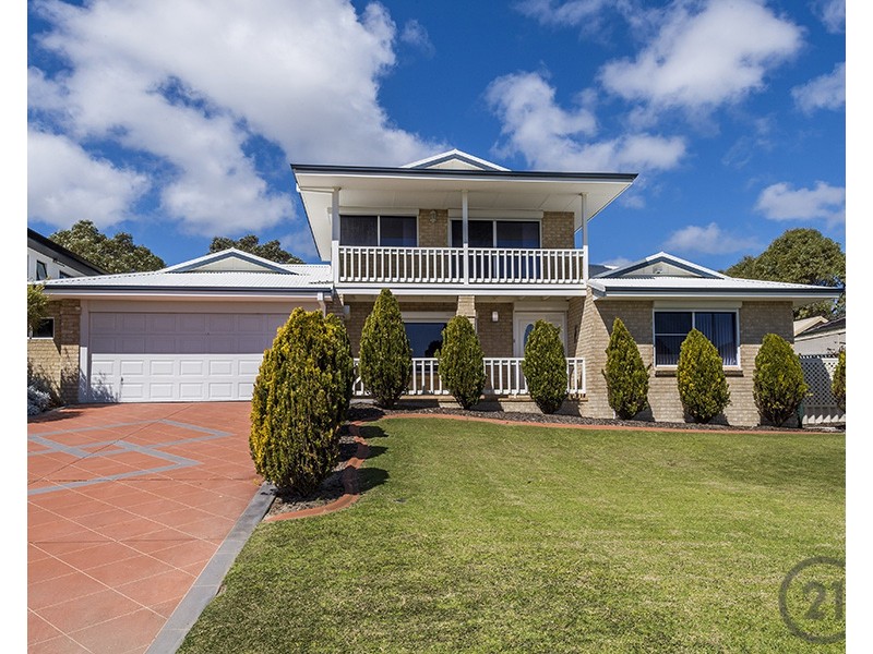 18 Hamilton Way, Silver Sands WA 6210