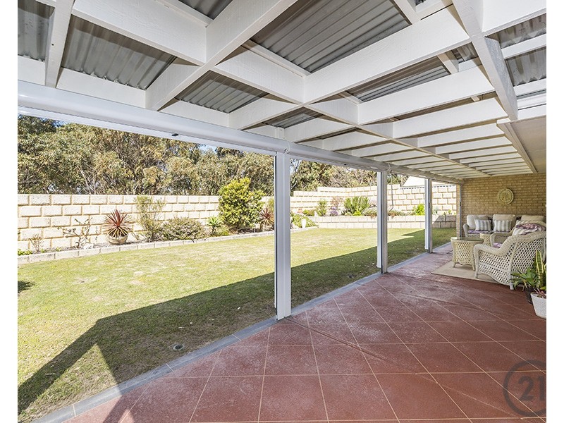 18 Hamilton Way, Silver Sands WA 6210