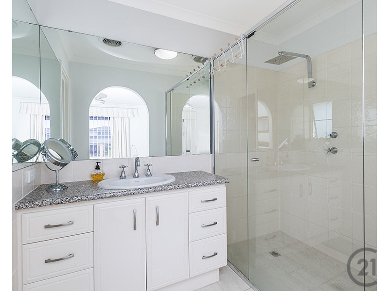 18 Hamilton Way, Silver Sands WA 6210