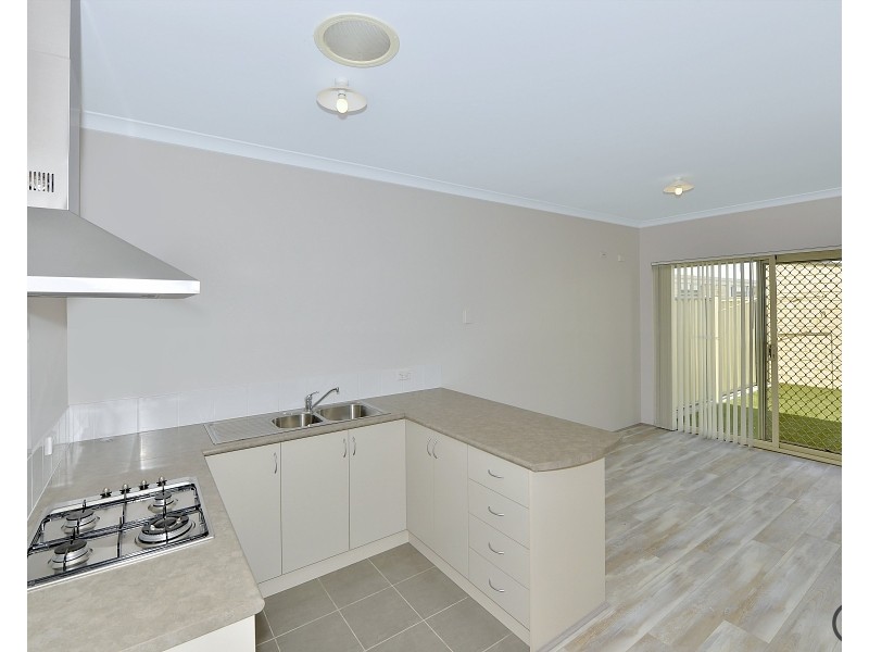 1/6 Binnar Court, Erskine WA 6210