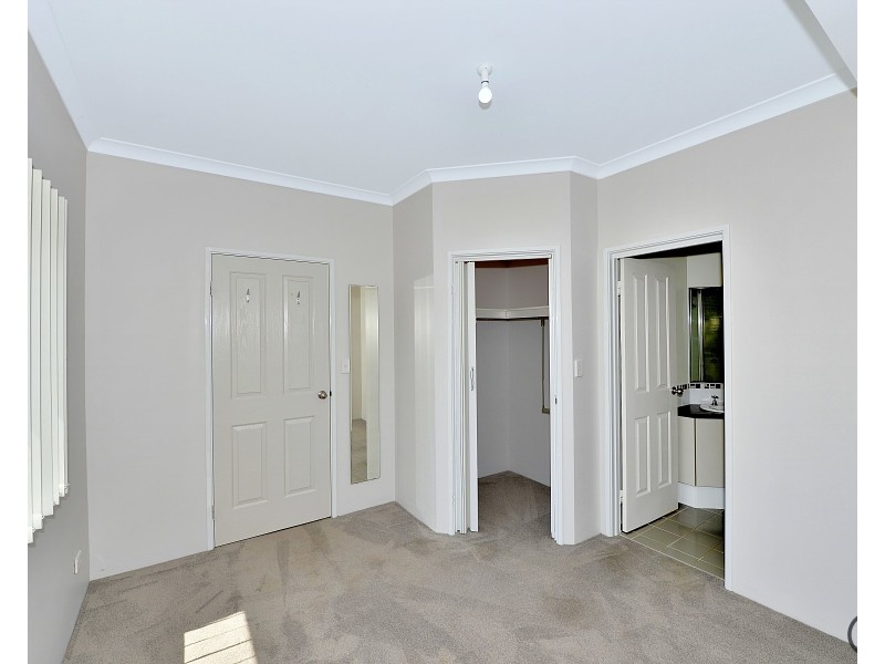 1/6 Binnar Court, Erskine WA 6210