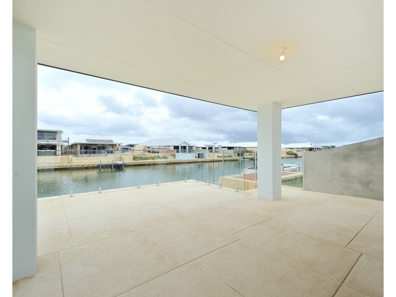 93 Waterlily Drive, Dudley Park WA 6210