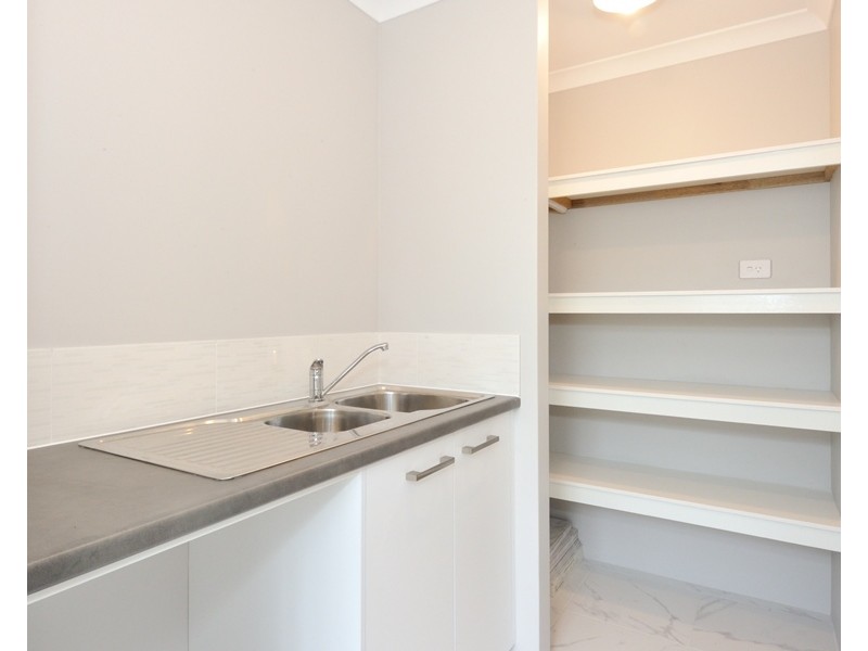 93 Waterlily Drive, Dudley Park WA 6210