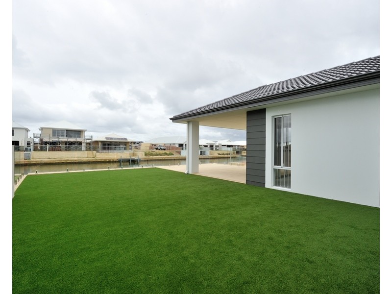 93 Waterlily Drive, Dudley Park WA 6210