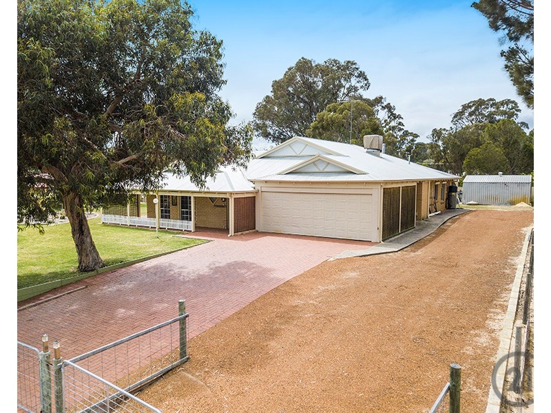 10 Maroona Place, Greenfields WA 6210