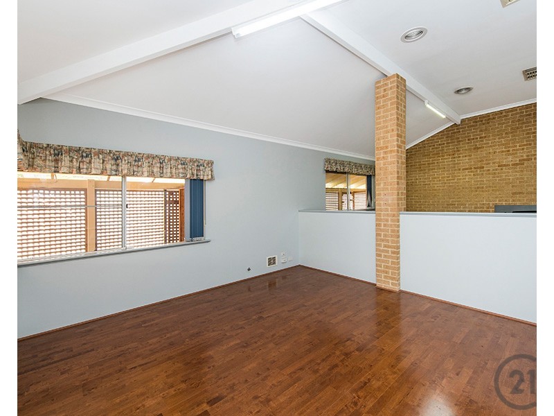 10 Maroona Place, Greenfields WA 6210