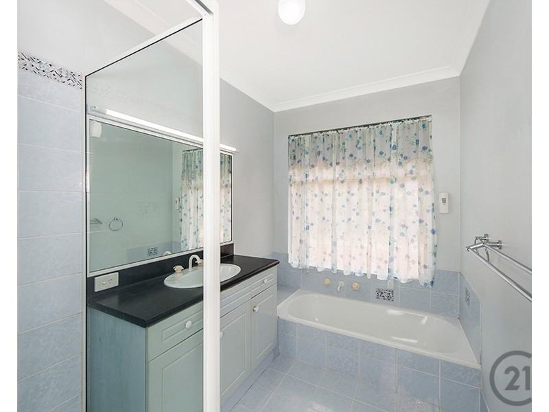 10 Maroona Place, Greenfields WA 6210