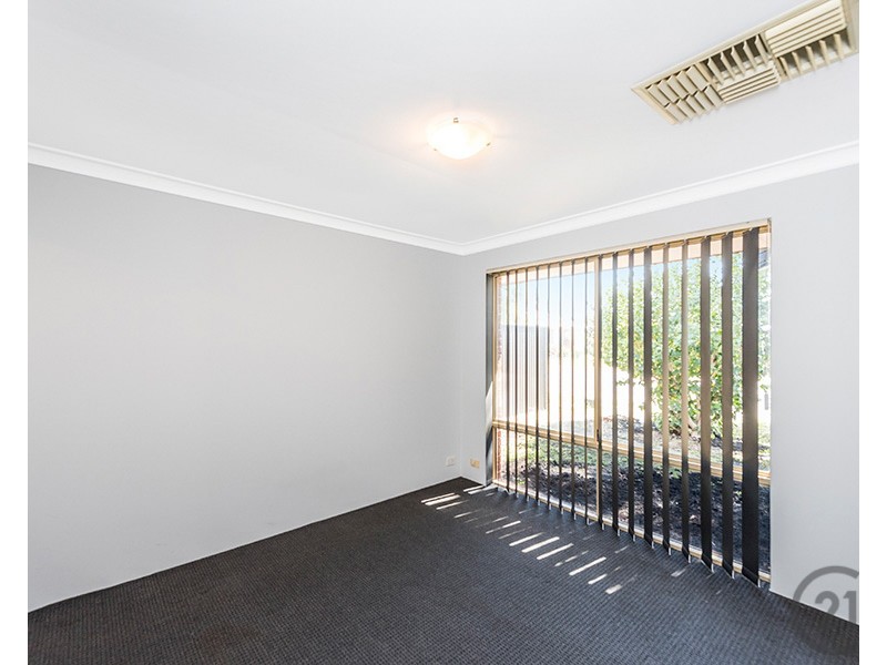 14 Kangaroo Paw Drive, Greenfields WA 6210