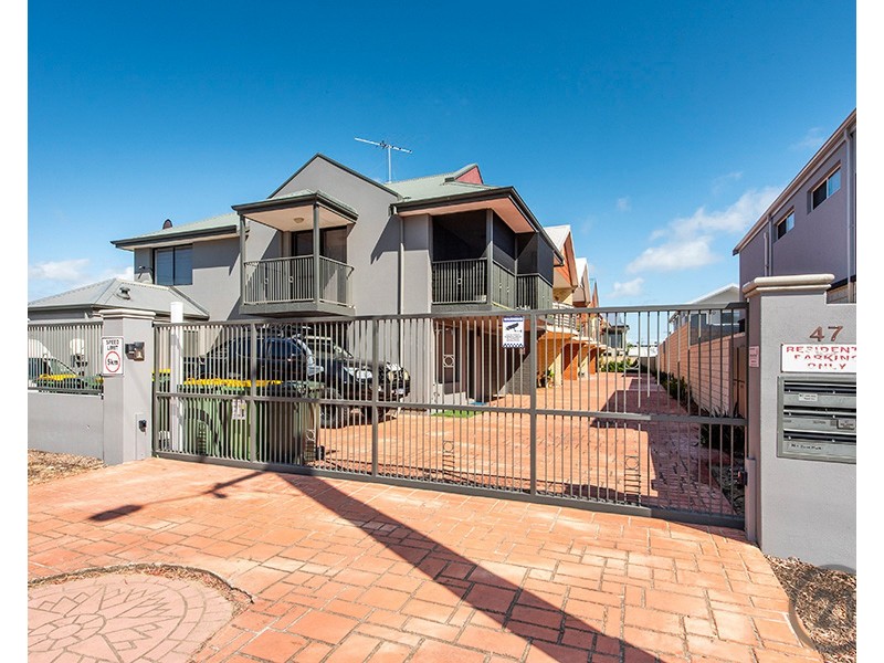 4/47 Tuckey Street, Mandurah WA 6210