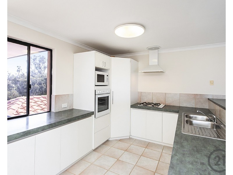 49  Waterside Drive, Dudley Park WA 6210