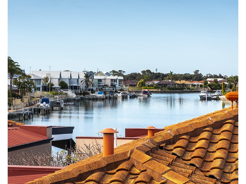 49  Waterside Drive, Dudley Park WA 6210